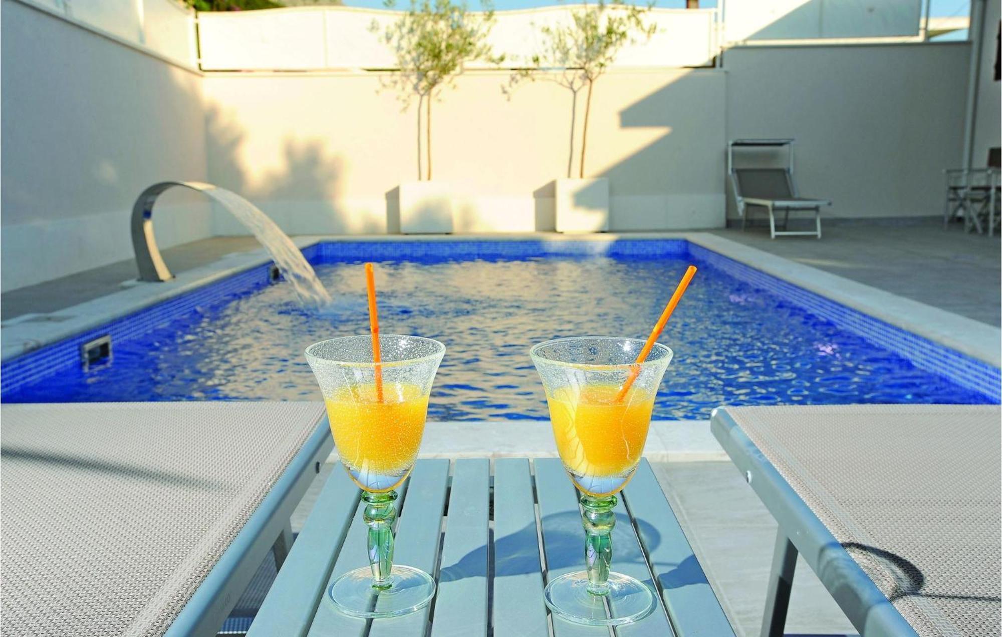 3 Bedroom Gorgeous Home In มาคาร์สกา ภายนอก รูปภาพ